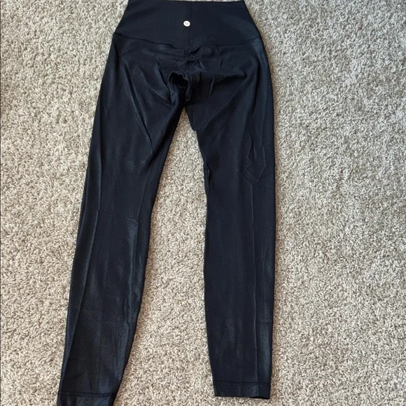 Lululemon Black Shine leggings size 4! - Picture 3 of 7
